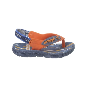 Lindo chinelo de dedo infantil masculino nas cores azul marinho e laranja. Elástico na parte traseira do chinelo para prender melhor o pé ao calçado.